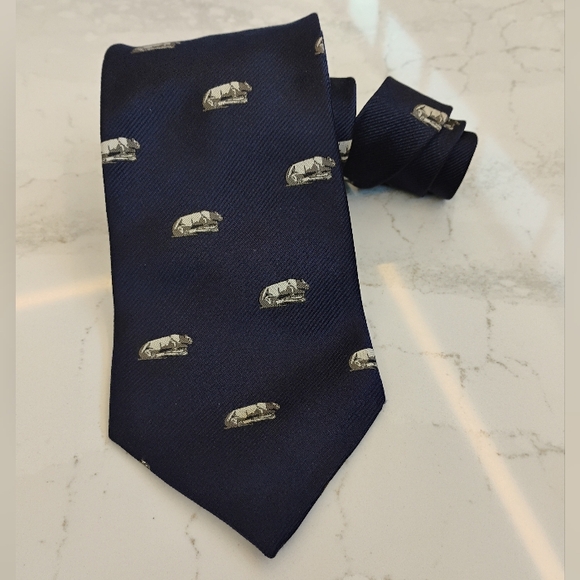 Rivetz Of Boston Vintage Men's Silk Necktie USA Made - Picture 1 of 14